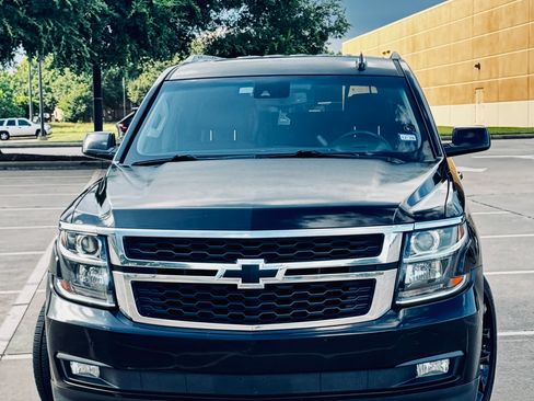Used 2017 Chevrolet Tahoe LT RWD image 2