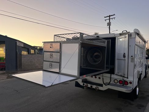 Used 2014 RAM 4500 SLT w/ Quick Order Package 29G SLT image 11