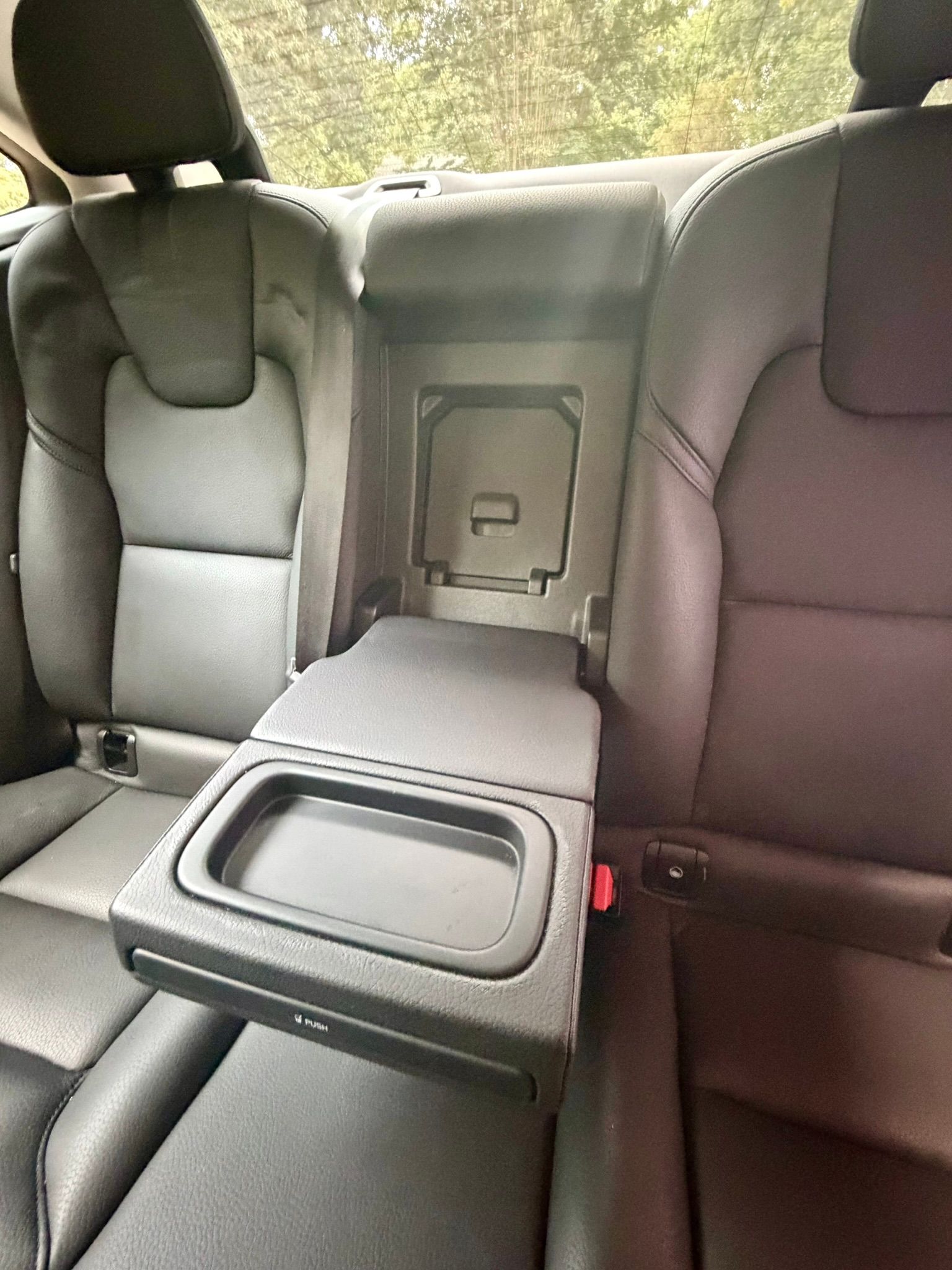 Used 2018 Volvo S90 T5 Momentum FWD image 27