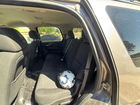 Used 2013 Chevrolet Tahoe LS w/ Convenience Package RWD image 5