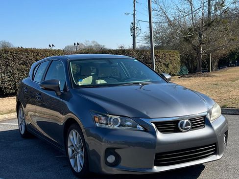 Used 2013 Lexus CT 200h image 4