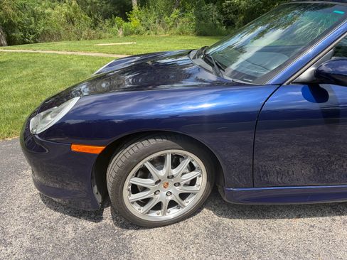 Used 2001 Porsche 911 Carrera 4 AWD/4WD image 12