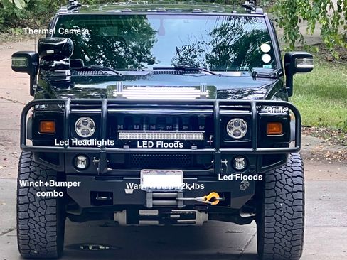 Used 2005 HUMMER H2 SUT Sport Utility Pickup 4D w/ Preferred Equipment Group image 2