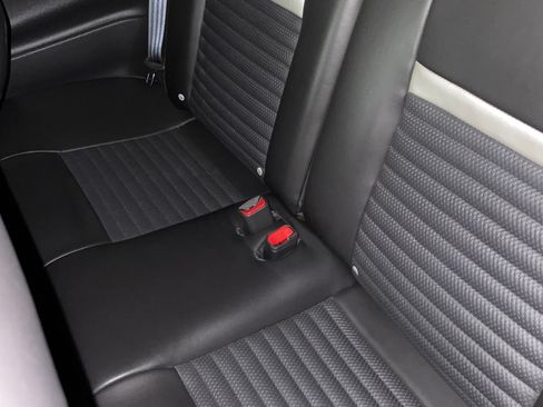 Used 2004 Ford Mustang Mach 1 image 9