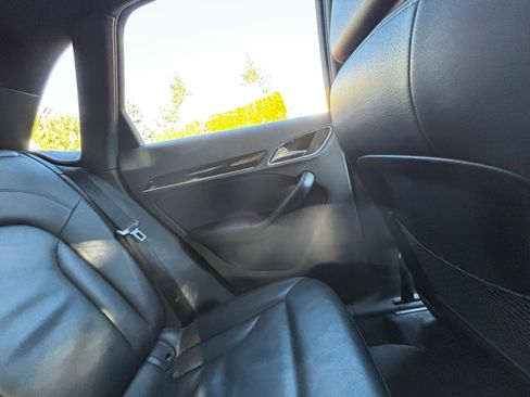 Used 2016 Audi Q3 2.0T Premium Plus w/ Technology Package image 13