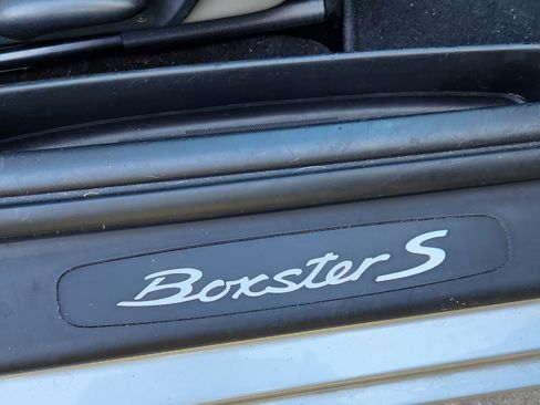 Used 2002 Porsche Boxster S image 21