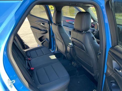 Used 2024 Chevrolet TrailBlazer RS image 31