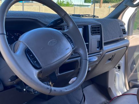Used 2002 Ford F350 4x4 Crew Cab Super Duty image 13