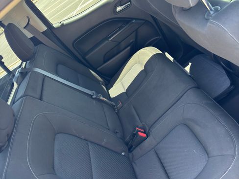 Used 2019 Chevrolet Colorado LT w/ LT Convenience Package image 6