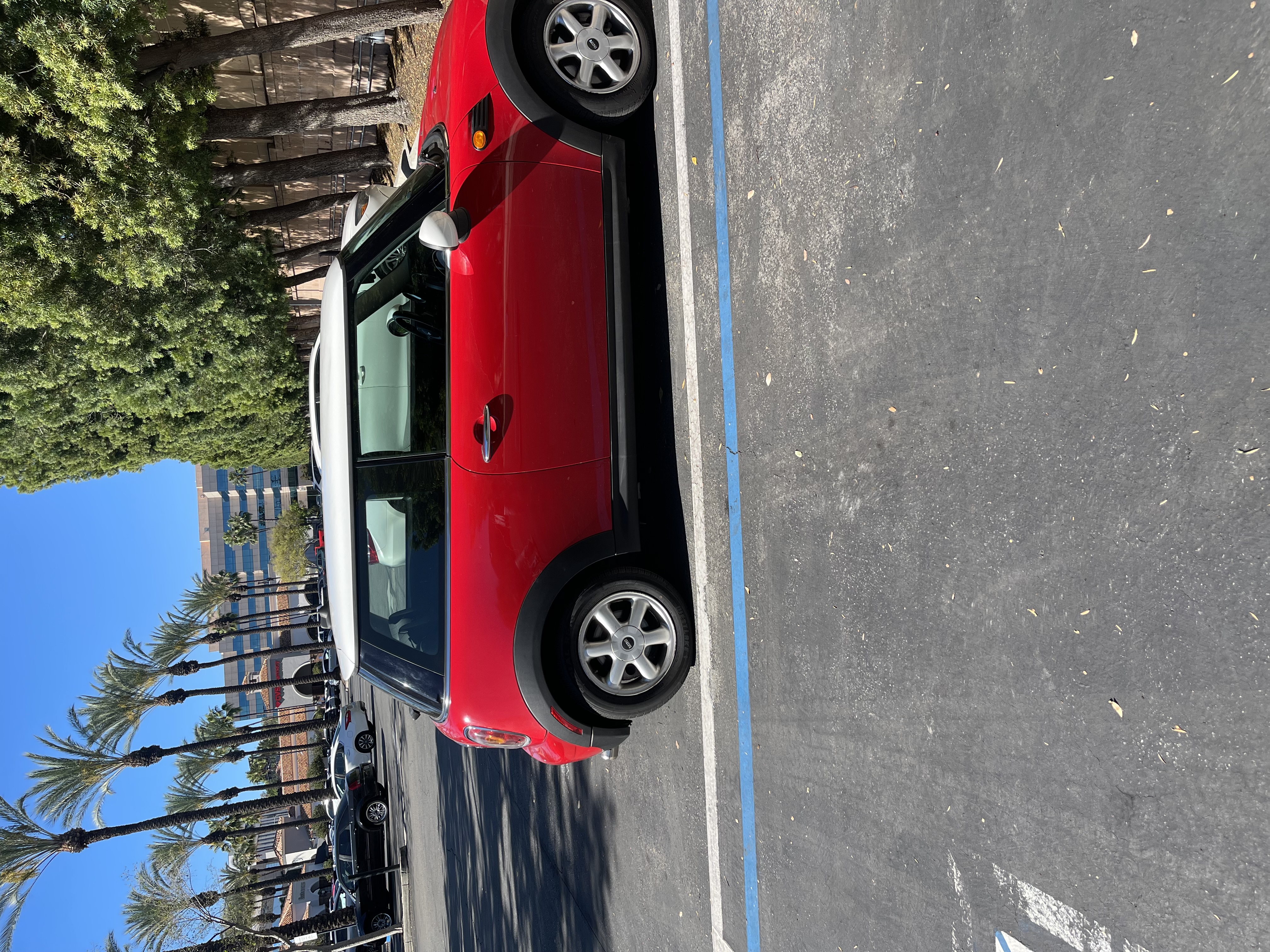 Used 2007 MINI Cooper Hardtop FWD image 1