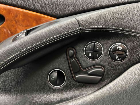 Used 2005 Mercedes-Benz SL 55 AMG image 24
