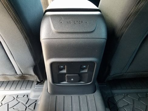 Used 2023 Ford Bronco 4-Door image 10