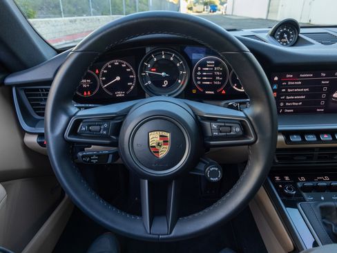 Used 2023 Porsche 911 Carrera S image 17