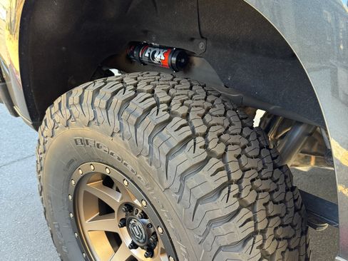 Used 2021 Chevrolet Silverado 1500 LT Trail Boss image 5