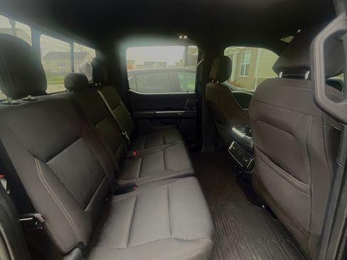 Used 2021 Ford F150 XLT w/ Equipment Group 302A High image 13