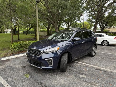 Used 2019 Kia Sorento SX image 2