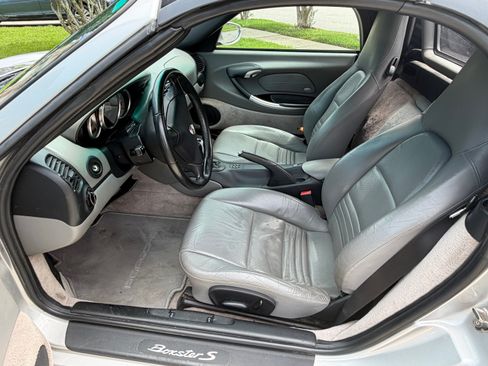 Used 2001 Porsche Boxster S RWD image 11