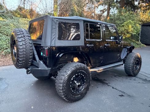 Used 2008 Jeep Wrangler Unlimited Rubicon w/ PWR Convenience Group image 4