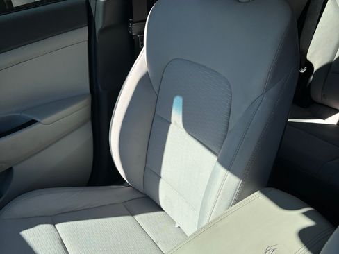 Used 2019 Hyundai Tucson SE image 8