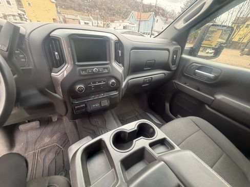 Used 2021 Chevrolet Silverado 2500 Custom w/ Custom Value Package image 22