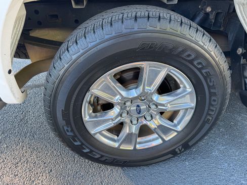 Used 2015 Ford F150 Lariat AWD/4WD image 21