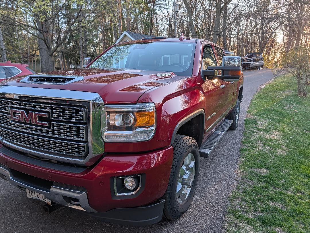 Used 2019 GMC Sierra 3500 Denali w/ Duramax Plus Package AWD/4WD image 6