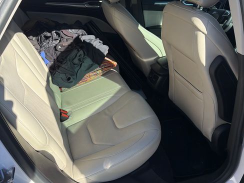 Used 2016 Ford Fusion Energi Titanium w/ Driver Assist Package image 12