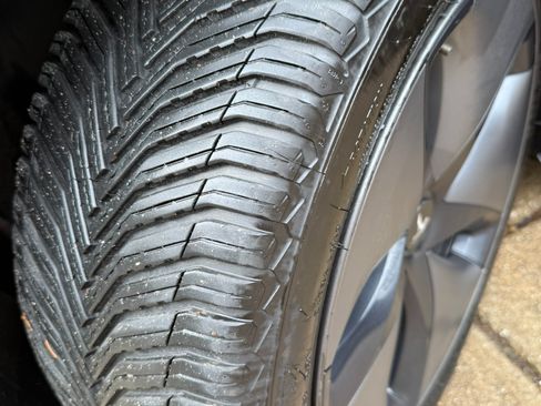 Used 2019 Tesla Model 3 Long Range image 16