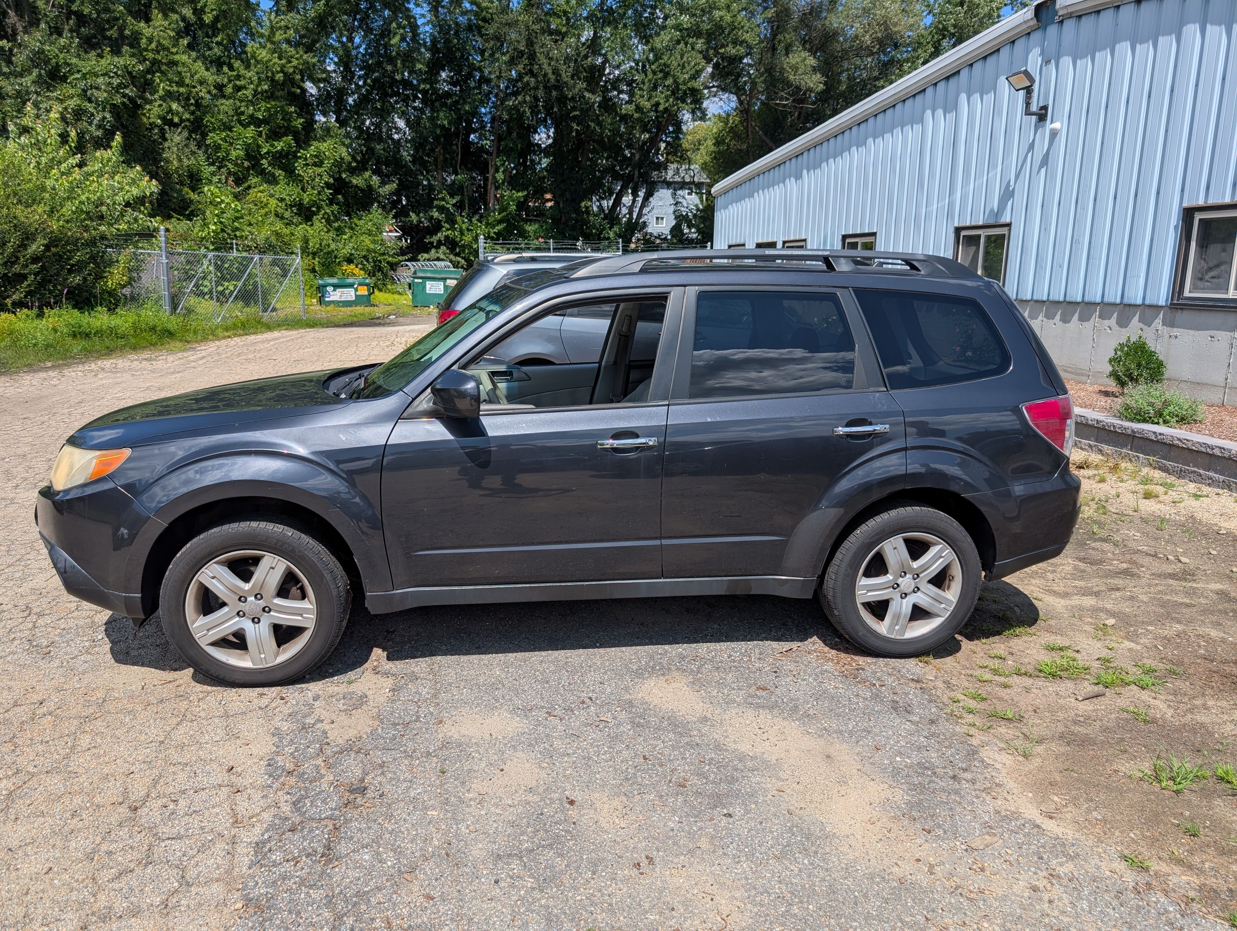 Used 2010 Subaru Forester 2.5X Premium AWD/4WD image 1