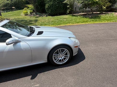 Used 2005 Mercedes-Benz SLK 350 image 10