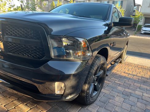 Used 2018 RAM 1500 Express w/ Black Ram 1500 Express Group image 5
