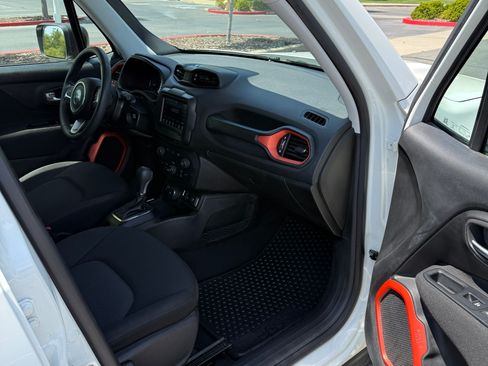 Used 2018 Jeep Renegade Sport w/ Power & Air Group AWD/4WD image 13