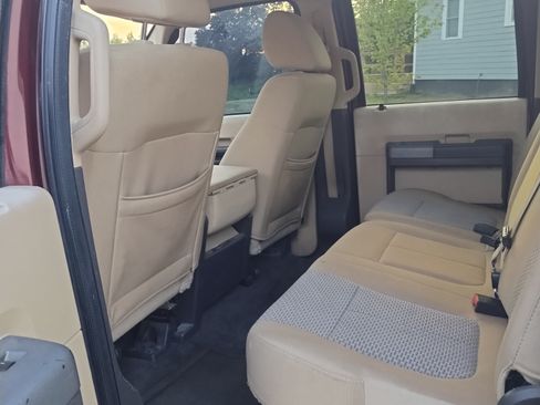 Used 2011 Ford F250 XLT w/ XLT Interior Pkg AWD/4WD image 6