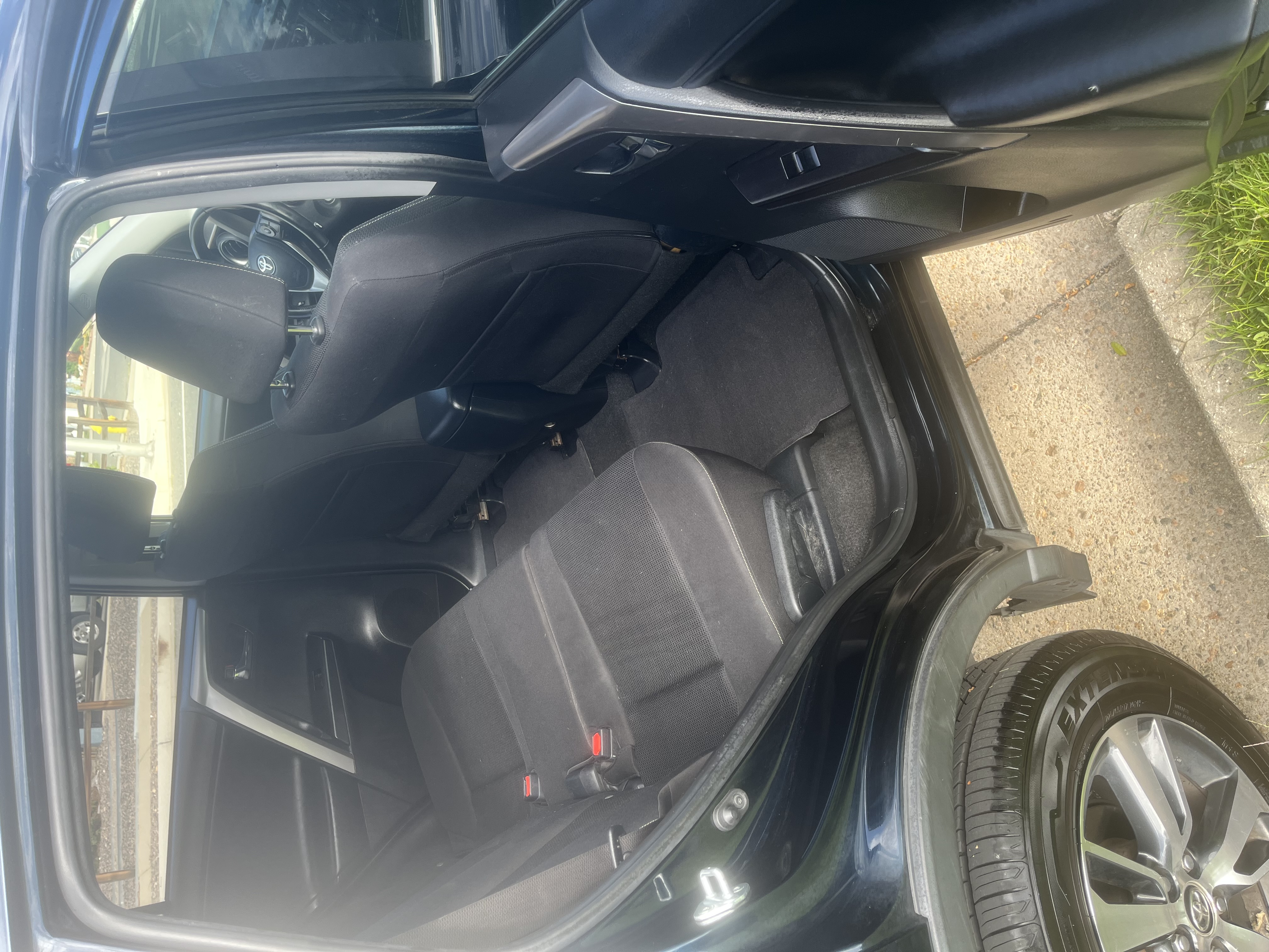 Used 2017 Toyota RAV4 XLE w/ Carpet Mat Package FWD image 13