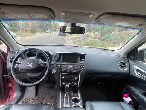 Used 2013 Nissan Pathfinder SL image 8