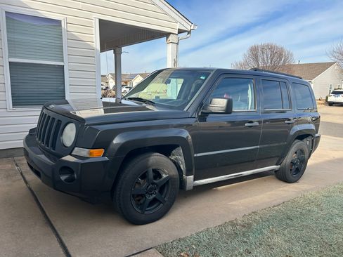 Used 2010 Jeep Patriot Sport image 1