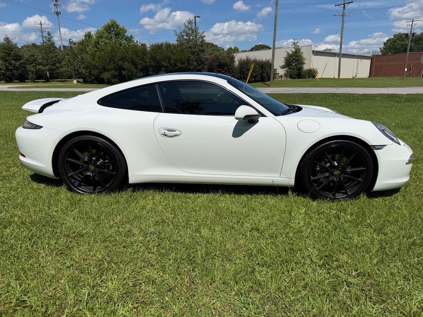 Used 2015 Porsche 911 Carrera image 1