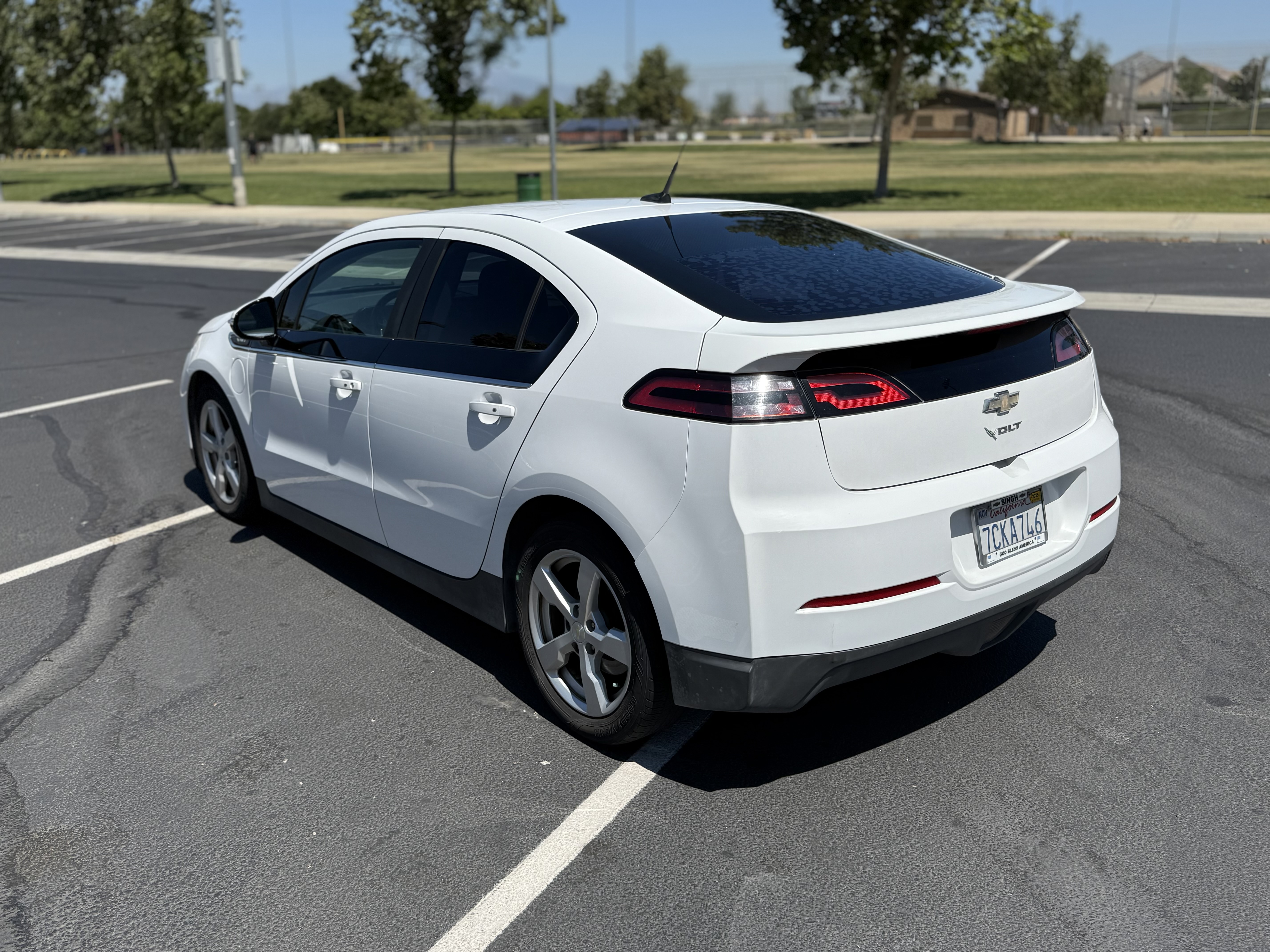 Used 2014 Chevrolet Volt FWD image 9