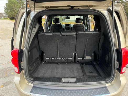 Used 2014 Dodge Grand Caravan R/T w/ Safety Sphere Group image 26