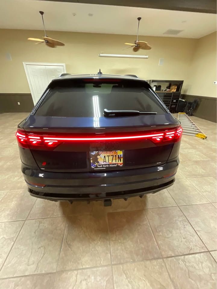 Used 2025 Audi SQ8 Prestige AWD/4WD image 4