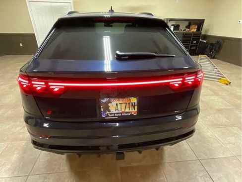 Used 2025 Audi SQ8 Prestige AWD/4WD image 4