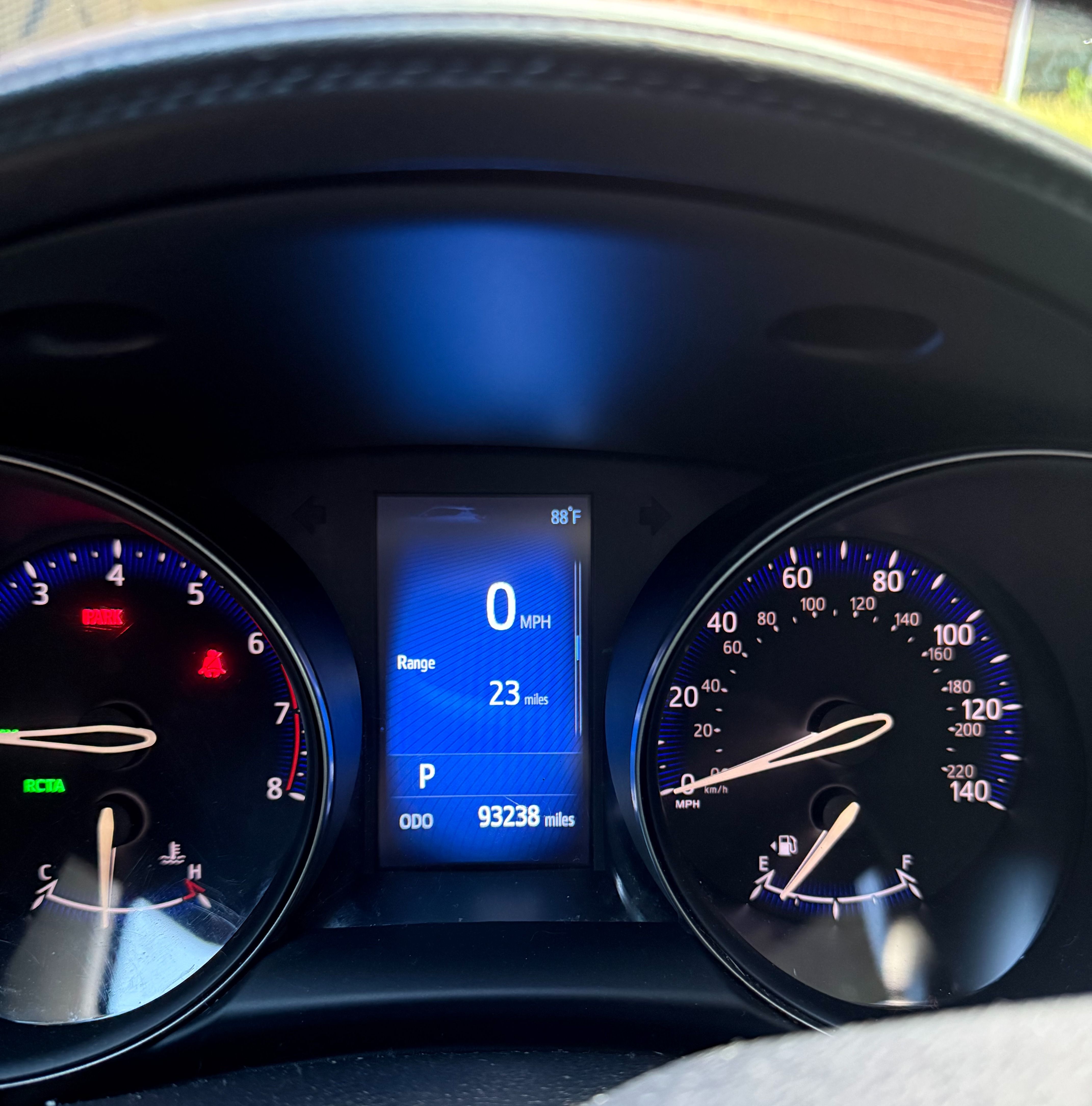 Used 2018 Toyota C-HR XLE FWD image 10