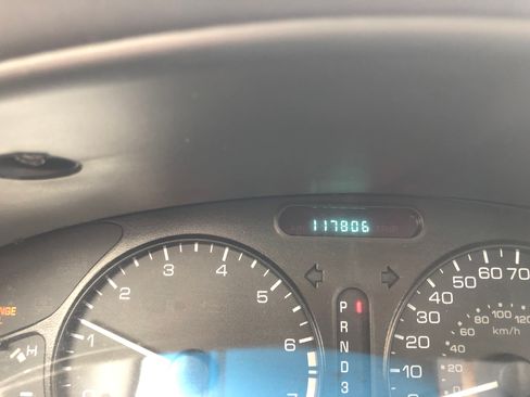 Used 2001 Oldsmobile Alero GX image 12