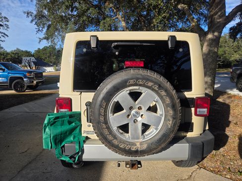 Used 2011 Jeep Wrangler Unlimited Sahara w/ Trailer Tow Group image 13