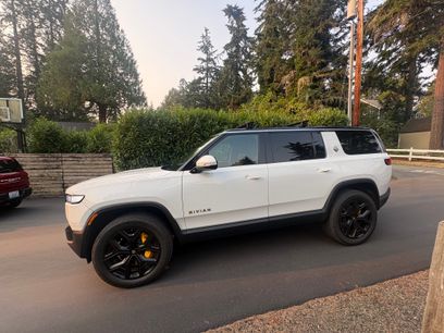 Used 2022 Rivian R1S Launch Edition