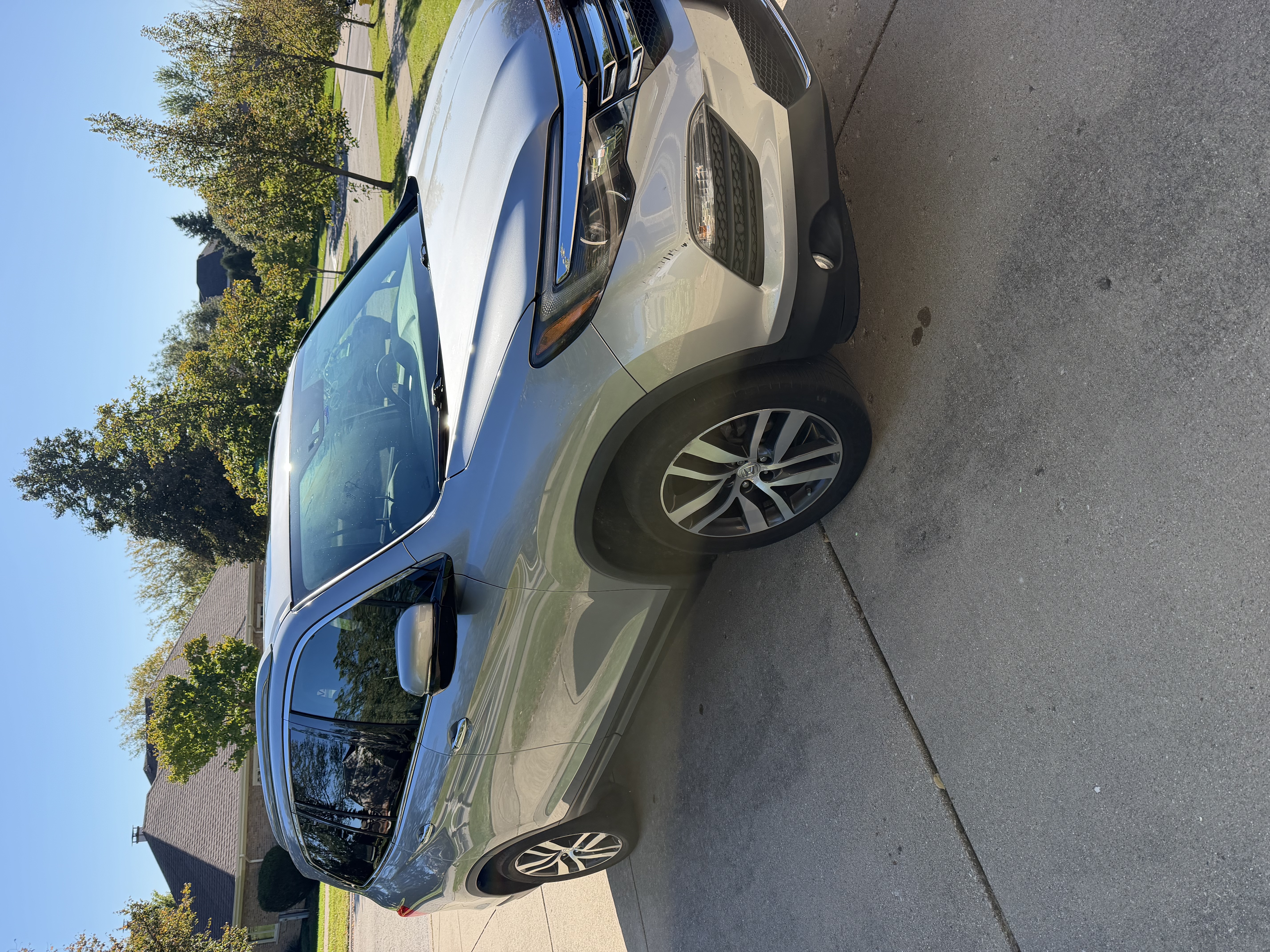Used 2018 Honda Pilot Elite image 2