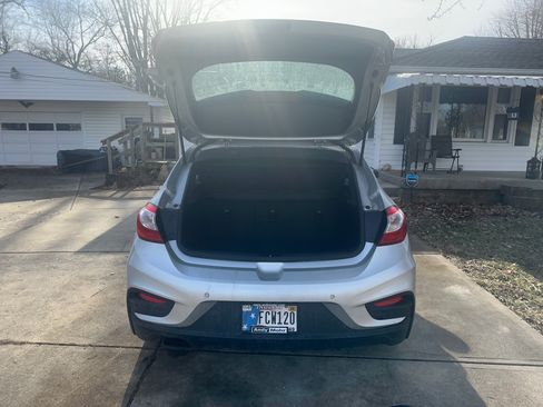 Used 2017 Chevrolet Cruze Premier image 13