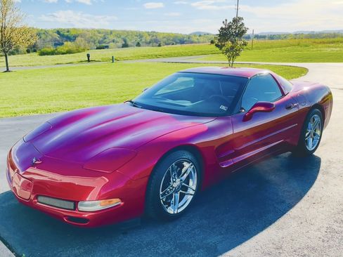 Used 2004 Chevrolet Corvette Coupe RWD image 22