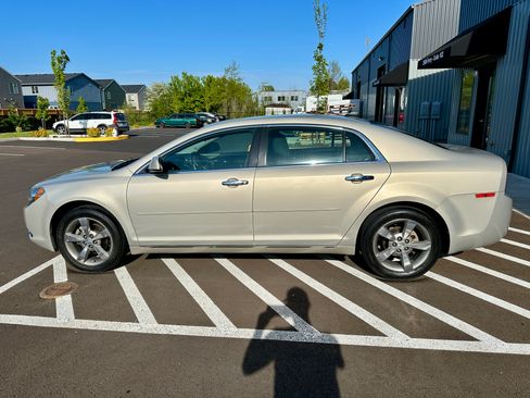 Used 2012 Chevrolet Malibu LT w/ Power Convenience Package FWD image 4