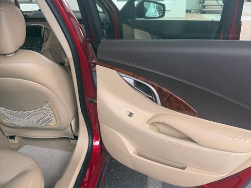 Used 2012 Buick LaCrosse Leather FWD image 13
